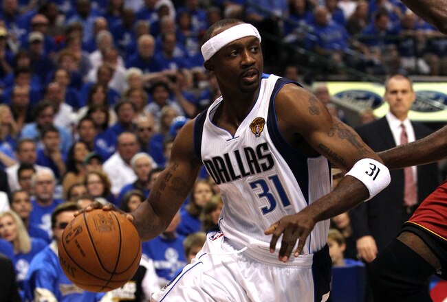 DALLAS, TX - JUNE 05:  Jason Terry #31 of the Dallas Mavericks drives the ball while taking on the Miami Heat in Game Three of the 2011 NBA Finals at American Airlines Center on June 5, 2011 in Dallas, Texas.  NOTE TO USER: User expressly acknowledges and agrees that, by downloading and/or using this Photograph, user is consenting to the terms and conditions of the Getty Images License Agreement.  (Photo by Ronald Martinez/Getty Images)