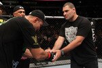 12_dossantos_vs_carwin_012_crop_150x100