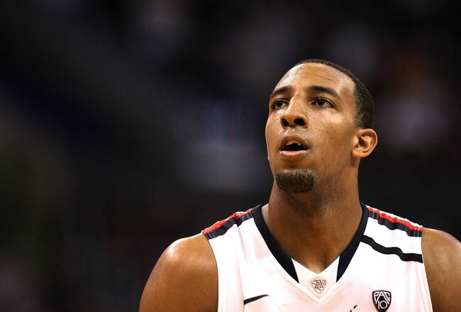LOS ANGELES, CA - MARCH 12:  Derrick Williams #23 of the Arizona Wildcats shoots a free throw while taking on the Washington Huskies in the championship game of the 2011 Pacific Life Pac-10 Men's Basketball Tournament at Staples Center on March 12, 2011 in Los Angeles, California.  (Photo by Stephen Dunn/Getty Images)