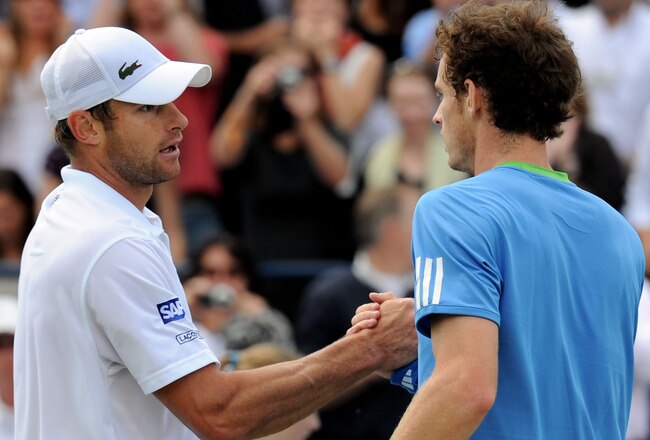 LONDON, ENGLAND - JUNE 11:  Andy Roddick of the United States (L) and Andy Murray of Great Britain shake hands after their Men's Singles semi final match  on day six of the AEGON Championships at Queens Club on June 11, 2011 in London, England.  (Photo by Michael Regan/Getty Images)
