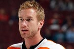 PHILADELPHIA, PA - MARCH 22:  Jeff Carter #17 of the Philadelphia Flyers waits during warmups before an NHL hockey game against the Washington Capitals at the Wells Fargo Center on March 22, 2011 in Philadelphia, Pennsylvania.  (Photo by Paul Bereswill/Getty Images)