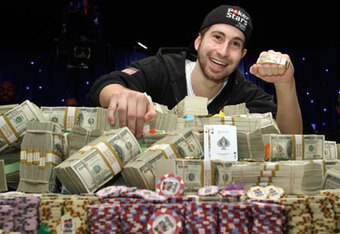 Jonathan-duhamel-poker-vi-006_crop_340x234