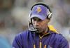 Leslie-frazier-hired-as-vikes-coach_crop_100x68