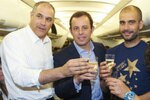 Zubizarreta-rosell-guardiola-et-puyol-930x620_scalewidth_460-1_crop_150x100