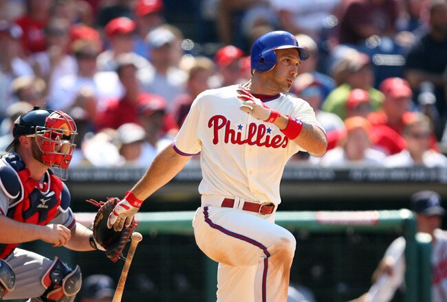 PHILADELPHIA - JULY 10: Left fielder Raul Ibanez #29 of the Philadelphia Phillies hits a two-run single during a game against the Atlanta Braves at Citizens Bank Park on July 10, 2011 in Philadelphia, Pennsylvania. The Phillies won 14-1. (Photo by Hunter Martin/Getty Images)
