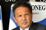 BRESCIA, ITALY - MAY 22:  Sinisa Mihajlovic head coach of Fiorentina looks on during the Serie A match between Brescia Calcio and ACF Fiorentina at Mario Rigamonti Stadium on May 22, 2011 in Brescia, Italy.  (Photo by Massimo Paolone / Iguana Press/Getty Images)