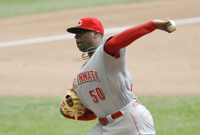 MILWAUKEE, WI - JULY 10: Dontrelle Willis #50 of the Cincinnati Reds pitches against the Milwaukee Brewers at Miller Park on July 10, 2011 in Milwaukee, Wisconsin. (Photo by Scott Boehm/Getty Images)