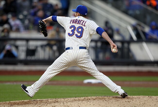 NEW YORK, NY - APRIL 08:  Bobby Parnell #39 of the New York Mets throws a pitch against the Washington Nationals during the Mets' Home Opener at Citi Field on April 8, 2011 in the Flushing neighborhood of Queens in New York City. The Nationals won 6-2. (Photo by Al Bello/Getty Images)
