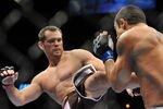 DALLAS - SEPTEMBER 19:  UFC fighter Vitor Belfort (R) battles UFC fighter Rich Franklin (L) during their Catch weight bout at UFC 103: Franklin vs. Belfort at the American Airlines Center on September 19, 2009 in Dallas, Texas.  (Photo by Jon Kopaloff/Getty Images)