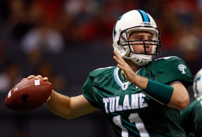 NEW ORLEANS - SEPTEMBER 11:  Ryan Griffin #11 of the Tulane Green Wave passes the ball against the Ole Miss Rebels at the Louisiana Superdome on September 11, 2010 in New Orleans, Louisiana.  (Photo by Chris Graythen/Getty Images)