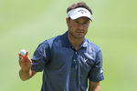 WHITE SULPHUR SPRINGS, WV - JULY 28: Trevor Immelman of South Africa waves to the crowd after finishing his round on the ninth hole during the first round of The Greenbrier Classic at The Old White TPC on July 28, 2011 in White Sulphur Springs, West Virginia. (Photo by Hunter Martin/Getty Images)