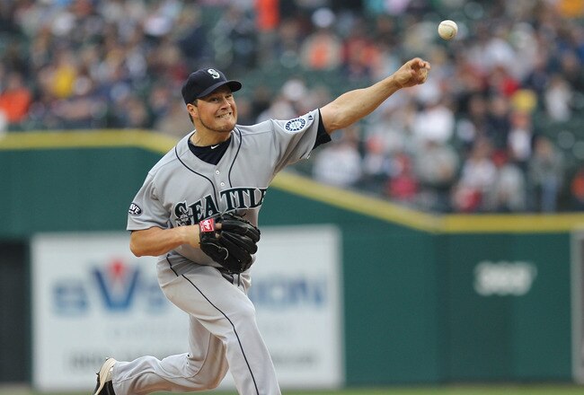DETROIT, MI - JUNE 10:  Starting pitcher Erik Bedard #45 of the Seattle Mariners throws the ball during a MLB game against the Detroit Tigers at Comerica Park on June 10, 2011 in Detroit, Michigan.  Seattle defeated Detroit 3-2. (Photo by Dave Reginek/Getty Images)