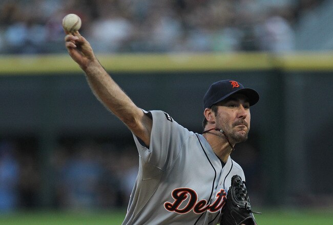 CHICAGO, IL - JULY 26: Starting pitcher Justin Verlander #35 of the Detroit Tigers delivers the ball against the Chicago White Sox at U.S. Cellular Field on July 26, 2011 in Chicago, Illinois. (Photo by Jonathan Daniel/Getty Images)