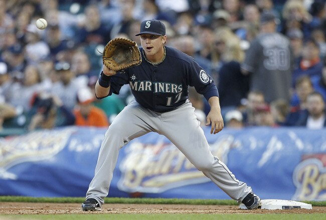 DETROIT - APRIL 26:  Justin Smoak #17 of the Seattle Mariners during the game against the Detroit Tigers at Comerica Park on April 26, 2011 in Detroit, Michigan. The Mariners defeated the Tigers 7-3.  (Photo by Leon Halip/Getty Images)