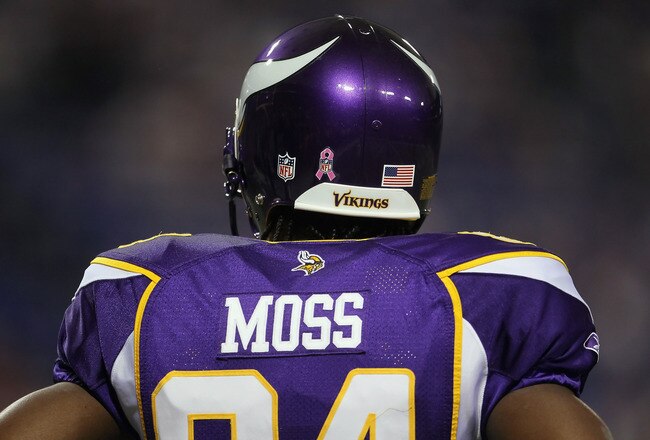 MINNEAPOLIS - OCTOBER 17:  Wide receiver Randy Moss #84 the Minnesota Vikings looks on prior to the start of the game against the Dallas Cowboys at Mall of America Field on October 17, 2010 in Minneapolis, Minnesota.  (Photo by Jeff Gross/Getty Images)
