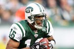 EAST RUTHERFORD, NJ - JANUARY 02:  Brad Smith #16 of the New York Jets runs downfield against the Buffalo Bills at New Meadowlands Stadium on January 2, 2011 in East Rutherford, New Jersey.  (Photo by Michael Heiman/Getty Images)