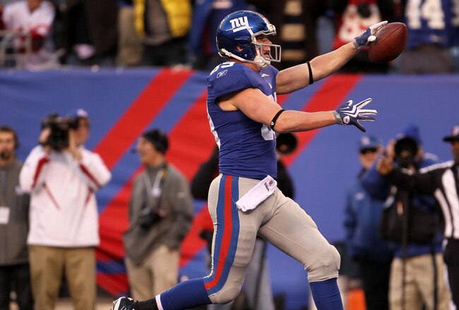 EAST RUTHERFORD, NJ - NOVEMBER 28: Kevin Boss #89 of the New York Giantscelebrates as he scores the winning touchdown against the Jacksonville Jaguars at New Meadowlands Stadium on November 28, 2010 in East Rutherford, New Jersey.  (Photo by Chris McGrath/Getty Images)