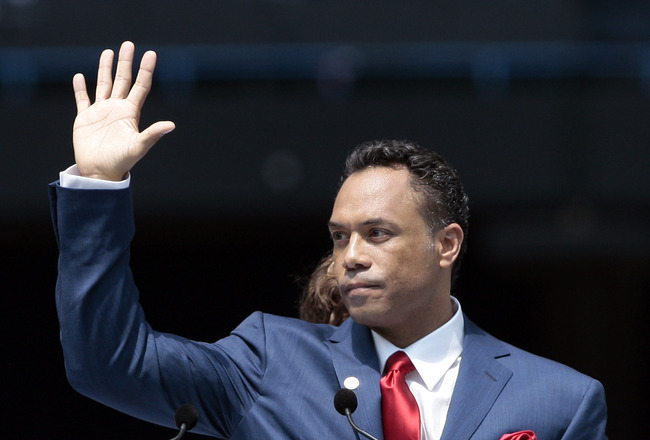 TORONTO, CANADA - JULY 31:  Hall of Famer Roberto Alomar waves to the fans during a ceremony to retire his #12 jersey at the Rogers Centre July 31, 2011 in Toronto, Ontario, Canada. (Photo by Abelimages/Getty Images)