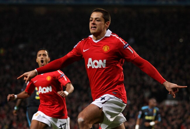 MANCHESTER, ENGLAND - MARCH 15:  Javier Hernandez of Manchester United celebrates scoring the opening goal during the UEFA Champions League round of 16 second leg match between Manchester United and Marseille at Old Trafford on March 15, 2011 in Manchester, England.  (Photo by Alex Livesey/Getty Images)