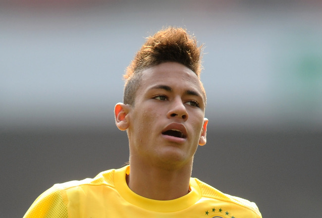 Neymar Agent: Real Madrid Not an Option Until 2012