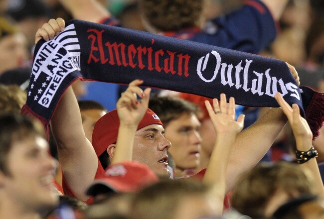 PHILADELPHIA, PA - AUGUST 10: A United States fan cheers during the game against Mexico at Lincoln Financial Field on August 10, 2011 in Philadelphia, Pennsylvania. (Photo by Drew Hallowell/Getty Images)