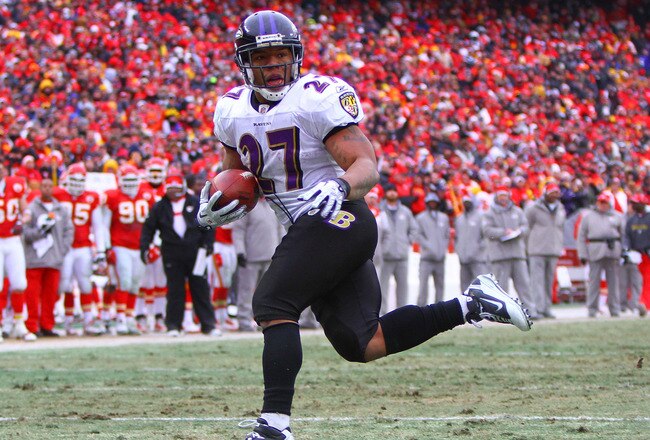 KANSAS CITY, MO - JANUARY 09:  Running back Ray Rice #27 of the Baltimore Ravens scores a touchdown against the Kansas City Chiefs in the second quarter of their 2011 AFC wild card playoff game at Arrowhead Stadium on January 9, 2011 in Kansas City, Missouri.  (Photo by Dilip Vishwanat/Getty Images)