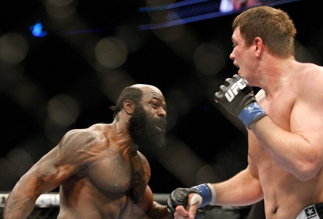 MONTREAL- MAY 8: Kimbo Slice (L) punches Matt Mitrione in their heavyweight bout at UFC 113 at Bell Centre on May 8, 2010 in Montreal, Quebec, Canada.  (Photo by Richard Wolowicz/Getty Images)