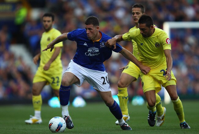 LIVERPOOL, ENGLAND - AUGUST 05:  Ross Barkley of Everton in action with Bruno of Villarreal during the pre season friendly match between Everton and Villarreal  at Goodison Park on August 5, 2011 in Liverpool, England.  (Photo by Clive Brunskill/Getty Images)
