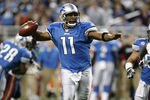 DETROIT - JANUARY 03:  Daunte Culpepper #11 of the Detroit Lions throws a fourth quarter pass while playing the Chicago Bears on January 3, 2010 at Ford Field in Detroit, Michigan. Chicago won the game 23-37.  (Photo by Gregory Shamus/Getty Images)