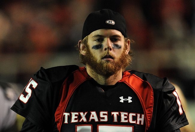 LUBBOCK, TX - NOVEMBER 08:  Quarterback Taylor Potts #15 of the Texas Tech Red Raiders during play against the Oklahoma State Cowboys at Jones AT&T Stadium on November 8, 2008 in Lubbock, Texas.  (Photo by Ronald Martinez/Getty Images)