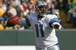 GREEN BAY, WI - OCTOBER 18: Daunte Culpepper #11 of Detroit Lions looks for a receiver against the Green Bay Packers at Lambeau Field on October 18, 2009 in Green Bay, Wisconsin. The Packers defeated the Lions 26-0. (Photo by Jonathan Daniel/Getty Images)