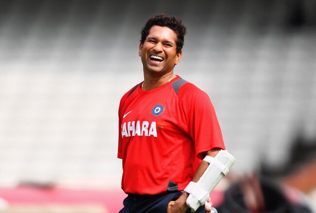 LONDON, ENGLAND - AUGUST 17:  Sachin Tendulkar laughs during the India Nets Session held at The Kia Oval on August 17, 2011 in London, England.  (Photo by Dean Mouhtaropoulos/Getty Images)
