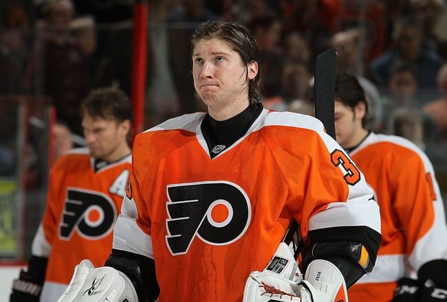 PHILADELPHIA, PA - MARCH 12:  Sergei Bobrovsky #35 of the Philadelphia Flyers in action against the Atlanta Thrashers on March 12, 2011 at Wells Fargo Center in Philadelphia, Pennsylvania.  (Photo by Jim McIsaac/Getty Images)
