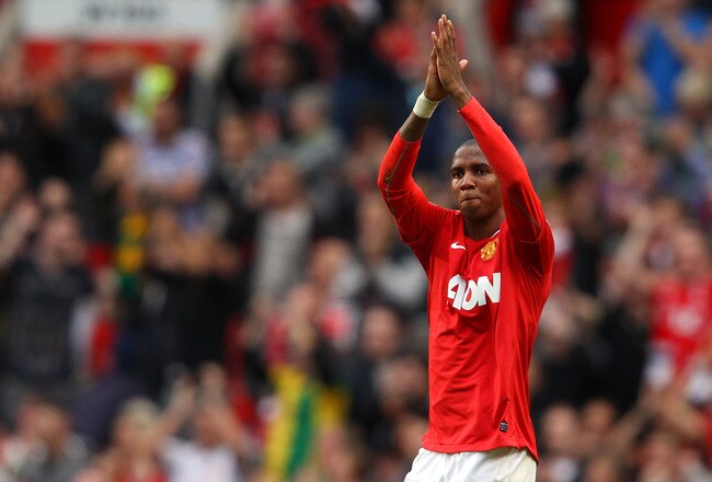 MANCHESTER, ENGLAND - AUGUST 28:  Ashley Young of Manchester United celebrates after the Barclays Premier League match between Manchester United and Arsenal at Old Trafford on August 28, 2011 in Manchester, England.  (Photo by Alex Livesey/Getty Images)