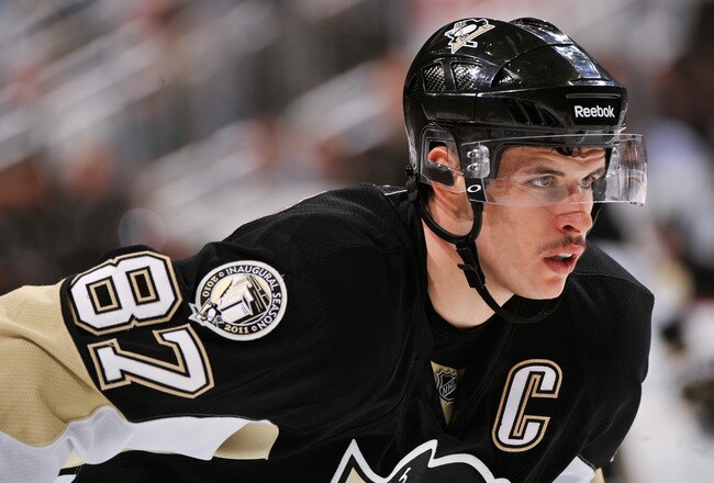PITTSBURGH, PA - DECEMBER 20:  Sidney Crosby #87 of the Pittsburgh Penguins gets ready to take a face off against the Phoenix Coyotes on December 20, 2010 at CONSOL Energy Center in Pittsburgh, Pennsylvania.  (Photo by Jamie Sabau/Getty Images)