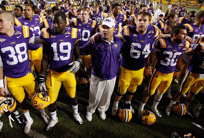 BATON ROUGE, LA - NOVEMBER 13:  Head coach Les Miles of the Louisiana State University Tigers celebrates after defeating the University of Louisiana-Monroe Warhawks at Tiger Stadium on November 13, 2010 in Baton Rouge, Louisiana.   The Tigers defeated the Warhawks 51-0.  (Photo by Chris Graythen/Getty Images)