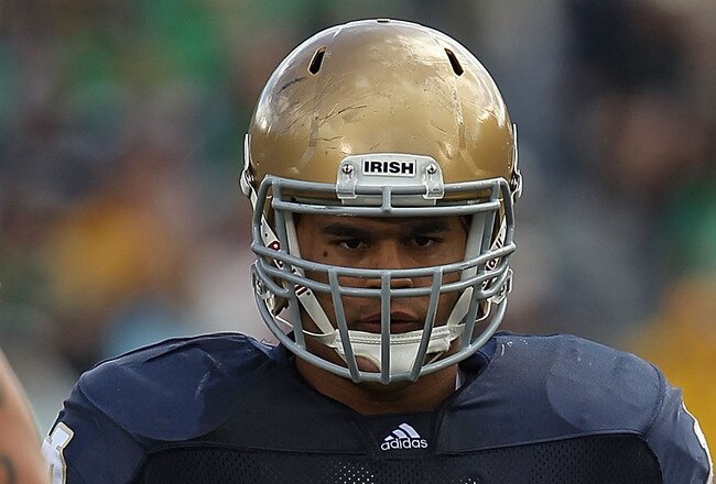 SOUTH BEND, IN - SEPTEMBER 04: Ethan Johnson #90 of the Notre Dame Fighting Irish awaits the start of play against the Purdue Boilermakers at Notre Dame Stadium on September 4, 2010 in South Bend, Indiana. Notre Dame defeated Purdue 23-12. (Photo by Jonathan Daniel/Getty Images)