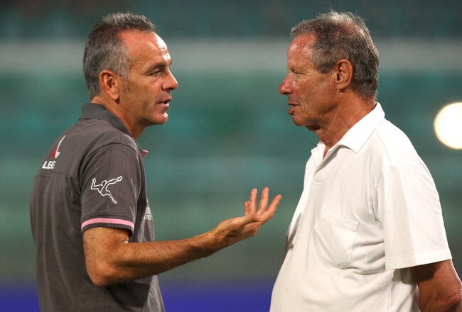 PALERMO, ITALY - AUGUST 21:  Us Citta di Palermo President Maurizio Zamparini (R) talks with his coach Stefano Pioli before the pre season friendly match between Us Citta di Palermo and Fenerbahce at Stadio Renzo Barbera on August 21, 2011 in Palermo, Italy.  (Photo by Paolo Bruno/Getty Images)