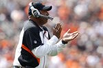 CLEVELAND, OH - SEPTEMBER 11:  Head coach Marvin Lewis of the Cincinnati Bengals claps after a touchdown against the Cleveland Browns at Cleveland Browns Stadium on September 11, 2011 in Cleveland, Ohio.  (Photo by Matt Sullivan/Getty Images)
