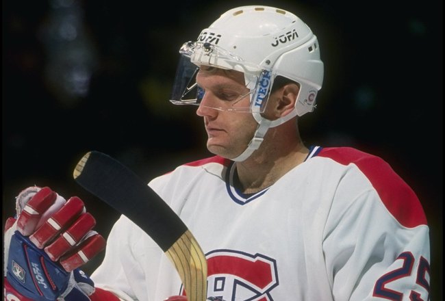 1993-1994:  Center Vincent Damphousse of the Montreal Canadiens. Mandatory Credit: Robert Laberge  /Allsport