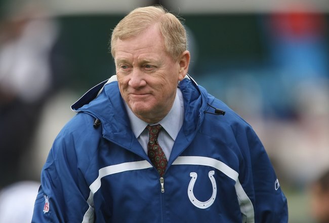OAKLAND, CA - DECEMBER 16:  Bill Polian, president of the Indianapolis Colts, looks on before the game against the Oakland Raiders on December 16, 2007 at McAfee Coliseum in Oakland, California. The Colts won 21-14.  (Photo by Stephen Dunn/Getty Images)