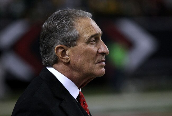 ATLANTA, GA - JANUARY 15:  Team owner Arthur Blank of the Atlanta Falcons looks on form the sideline late in the fourth quarter against the Green Bay Packers during their 2011 NFC divisional playoff game at Georgia Dome on January 15, 2011 in Atlanta, Georgia.  (Photo by Streeter Lecka/Getty Images)