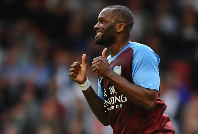 WALSALL, ENGLAND - JULY 21:  Darren Bent of Aston Villa in action during a Pre Season Friendly between Walsall and Aston Villa at Banks' Stadium on July 21, 2011 in Walsall, England.  (Photo by Laurence Griffiths/Getty Images)
