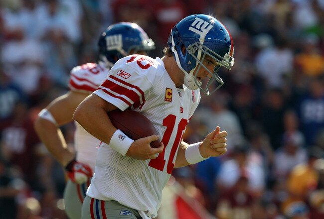 LANDOVER, MD - SEPTEMBER 11:  Eli Manning #10 of the New York Giants at FedExField on September 11, 2011 in Landover, Maryland.  (Photo by Ronald Martinez/Getty Images)