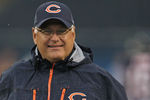 CHICAGO, IL - AUGUST 13:  Offensive coordinator Mike Martz of the Chicago Bears watches warm-ups before a preseason game against the Buffalo Bills at Soldier Field on August 13, 2011 in Chicago, Illinois. The Bears defeated the Bills 10-3.  (Photo by Jonathan Daniel/Getty Images)