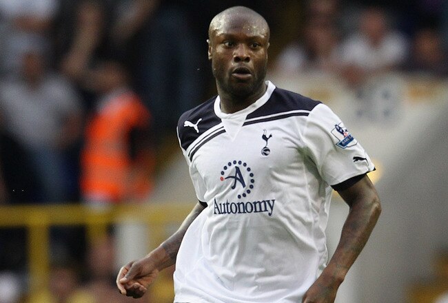 LONDON, UNITED KINGDOM - MAY 07:  William Gallas of Spurs on the ball during the Barclays Premier League match between Tottenham Hotspur and Blackpool at White Hart Lane on May 7, 2011 in London, England.  (Photo by Scott Heavey/Getty Images)