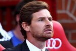 MANCHESTER, ENGLAND - SEPTEMBER 18:  Chelsea Manager Andre Villas Boas looks on prior to the Barclays Premier League match between Manchester United and Chelsea at Old Trafford on September 18, 2011 in Manchester, England.  (Photo by Clive Brunskill/Getty Images)