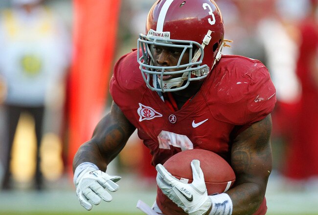 TUSCALOOSA, AL - SEPTEMBER 24:  Trent Richardson #3 of the Alabama Crimson Tide rushes upfield against the Arkansas Razorbacks at Bryant-Denny Stadium on September 24, 2011 in Tuscaloosa, Alabama.  (Photo by Kevin C. Cox/Getty Images)