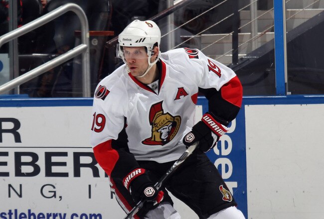 ATLANTA, GA - MARCH 27: Jason Spezza #19 of the Ottawa Senators skates against the Atlanta Thrashers at the Philips Arena on March 27, 2011 in Atlanta, Georgia. The Thrashers defeated the 5-4 in the shoot out.  (Photo by Bruce Bennett/Getty Images)