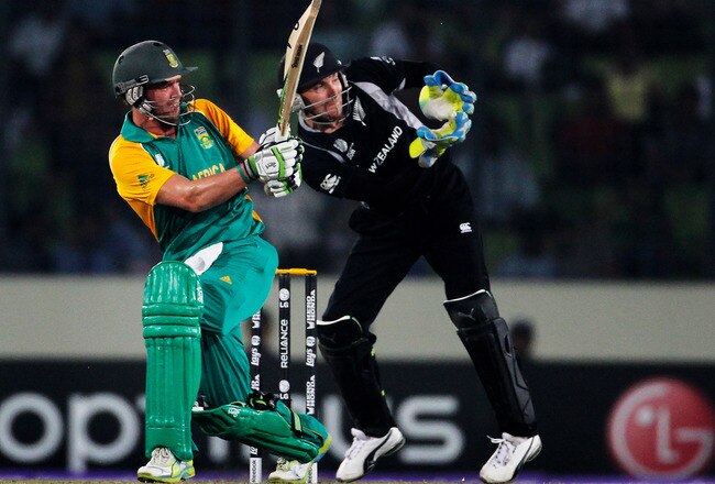 DHAKA, BANGLADESH - MARCH 25: AB de Villiers of South Africa bats during the 2011 ICC World Cup Quarter-Final match between New Zealand and South Africa at Shere-e-Bangla National Stadium on March 25, 2011 in Dhaka, Bangladesh.  (Photo by Daniel Berehulak/Getty Images)